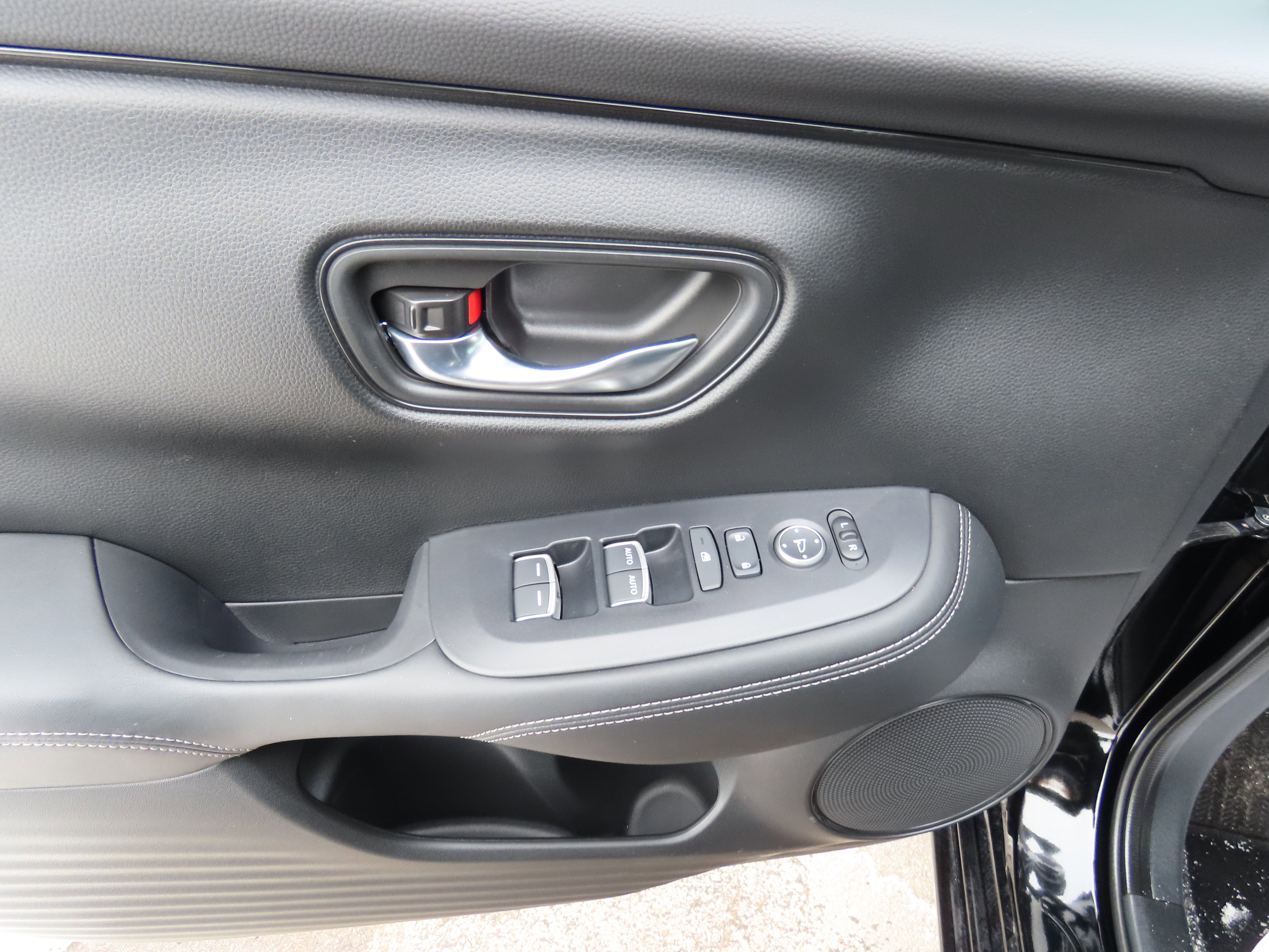 Used 2024 Honda HR-V EX-L image 22