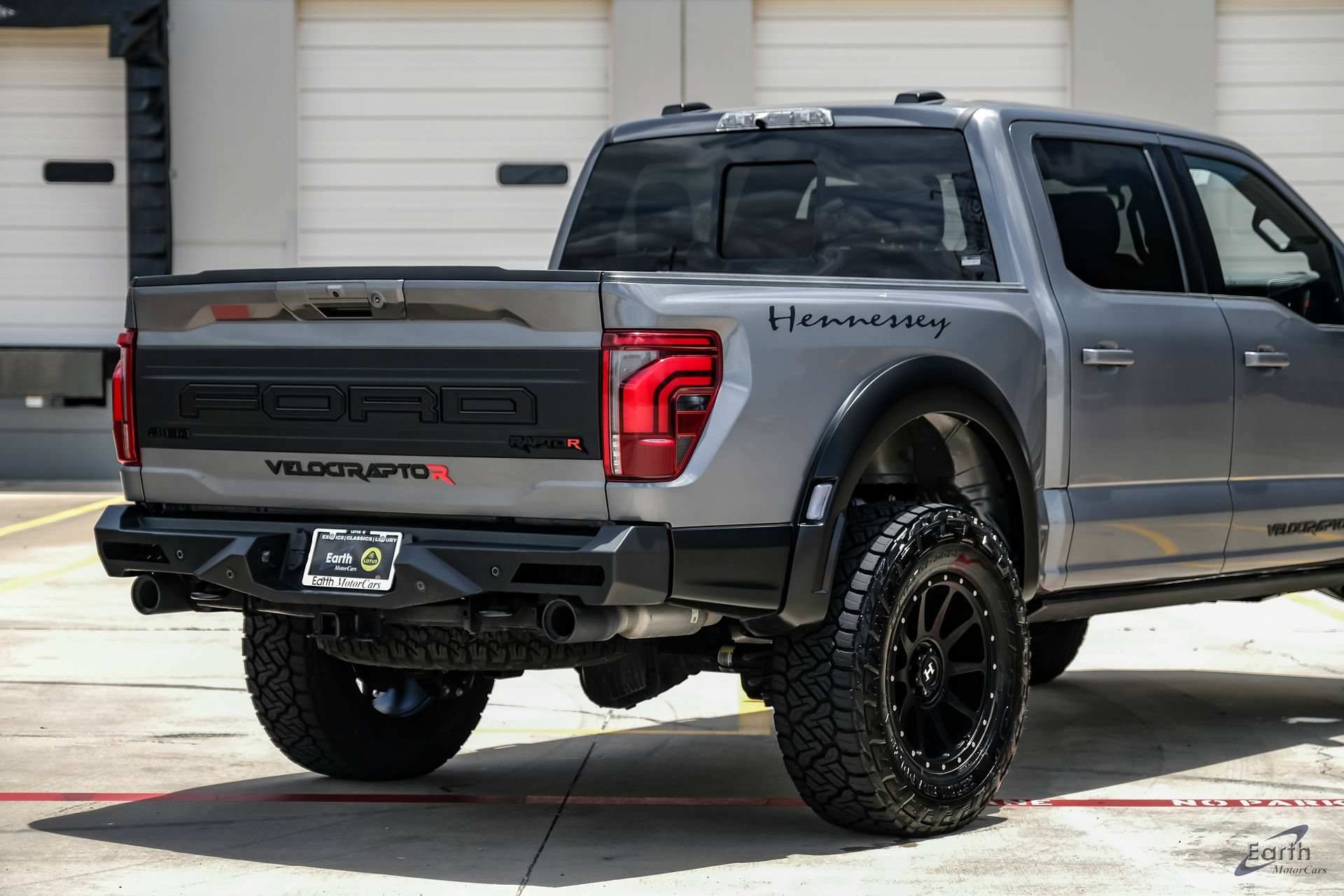 Used 2025 Ford F150 Raptor w/ Equipment Group 803A Raptor R AWD/4WD image 23