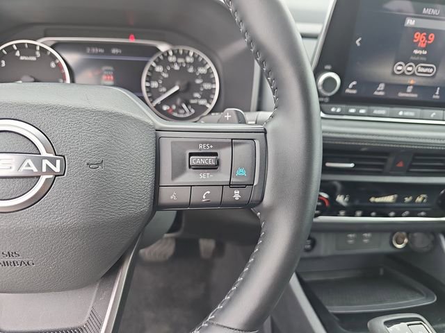 Used 2025 Nissan Rogue SV image 19