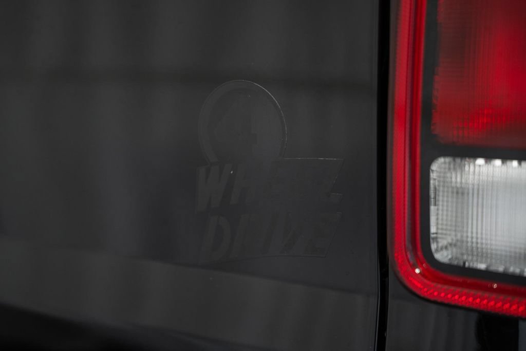 Used 2023 Jeep Gladiator Sport AWD/4WD image 7