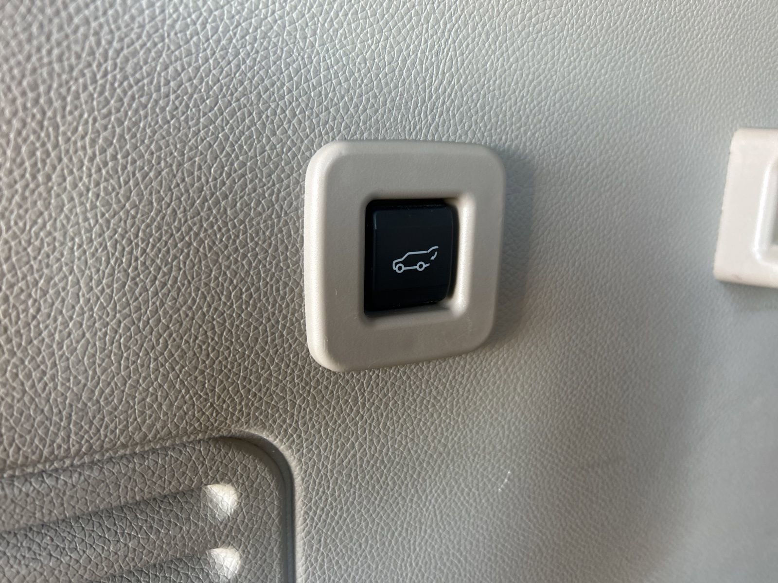 Used 2013 Ford Expedition EL Limited image 13