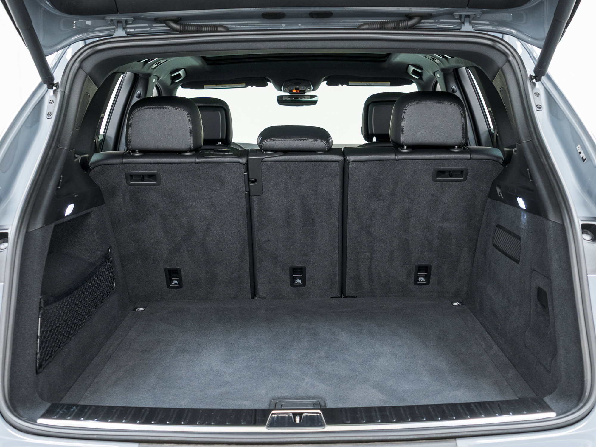 Certified 2025 Porsche Cayenne image 13