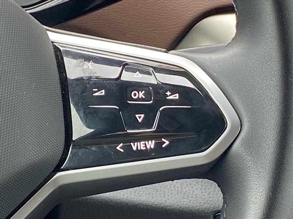 Certified 2023 Volkswagen ID.4 2WD image 5