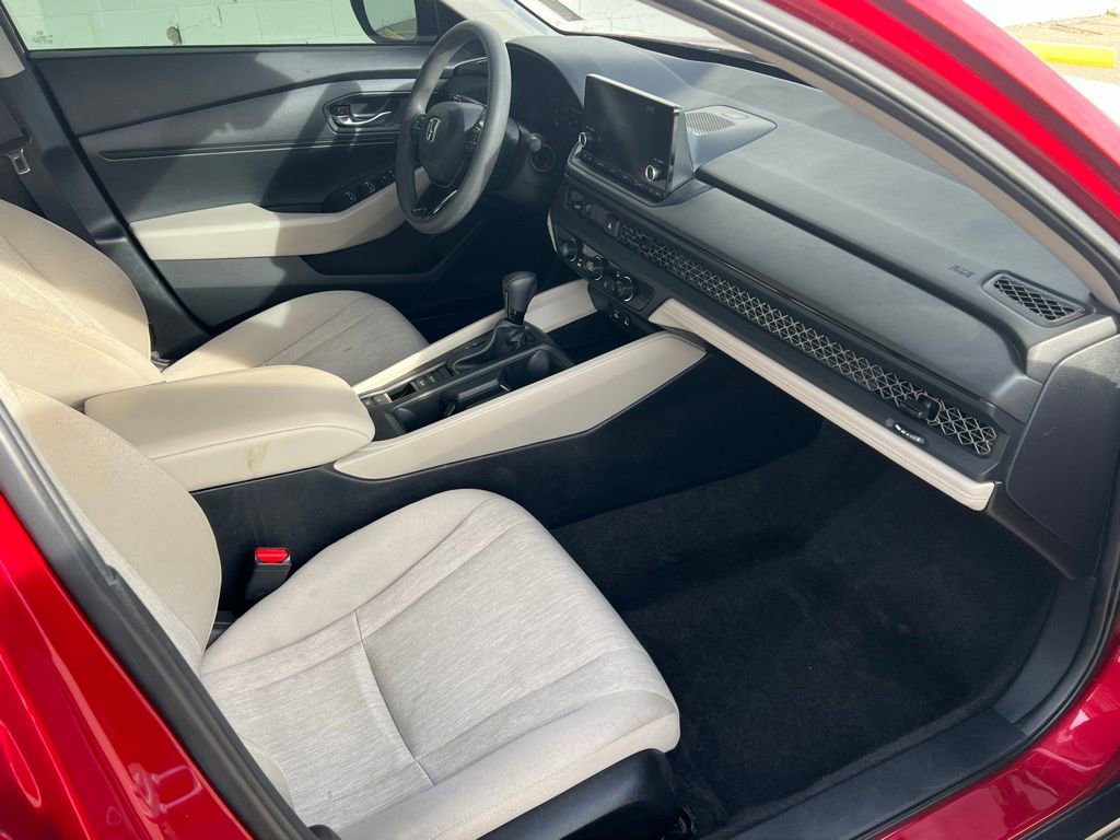 Used 2023 Honda Accord LX image 21