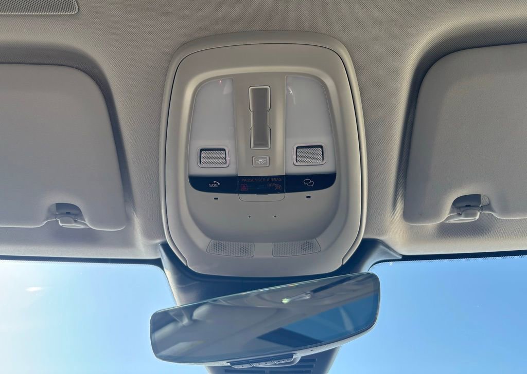 Certified 2024 Volvo XC60 B5 Ultimate w/ Climate Package image 11