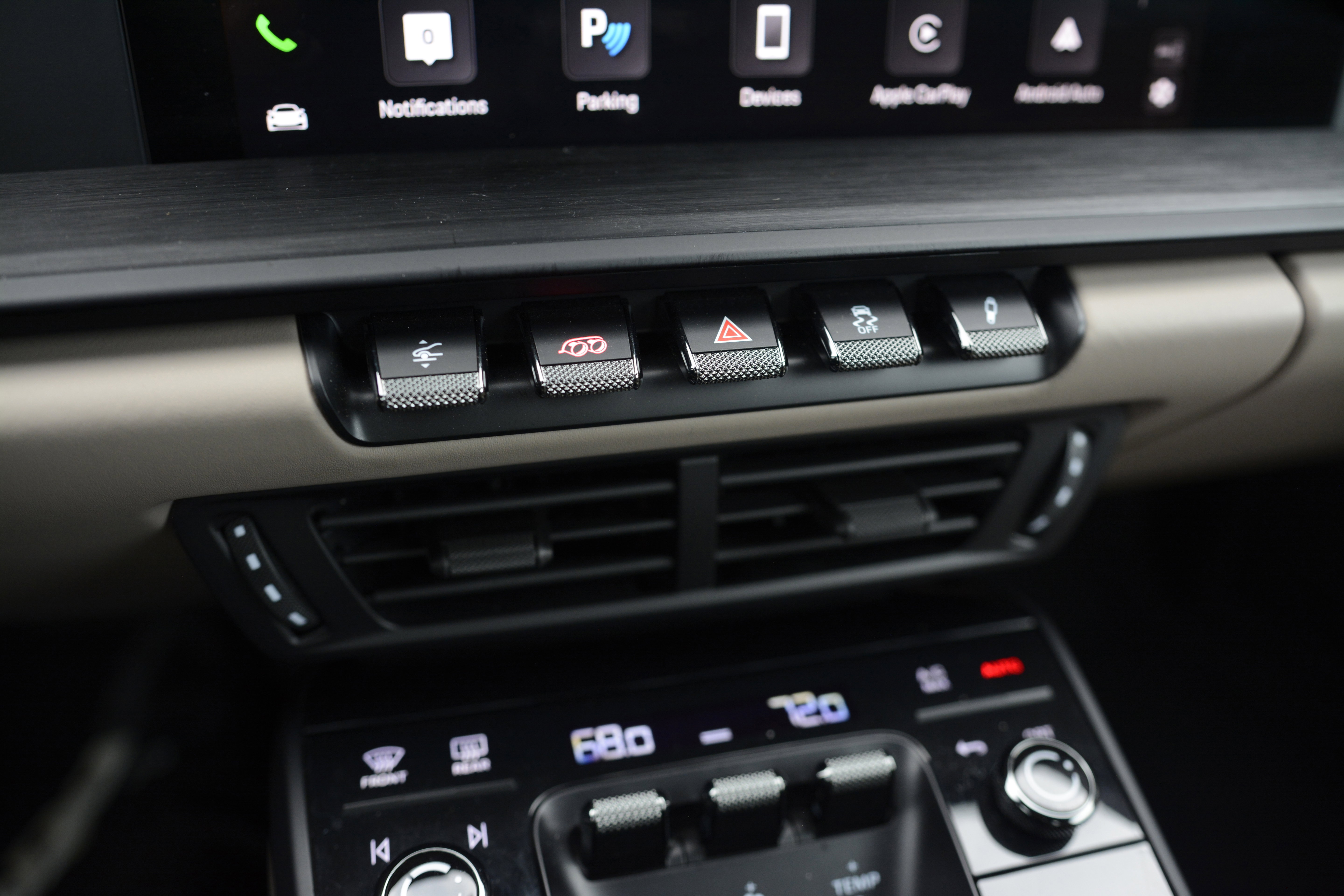 Certified 2025 Porsche 911 Carrera GTS RWD image 21