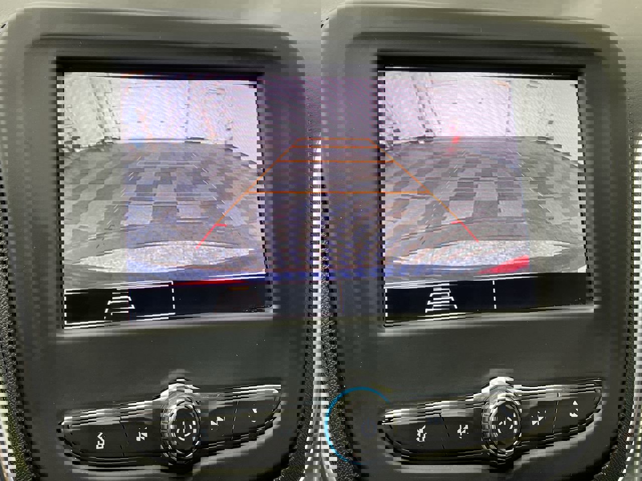 Certified 2022 Chevrolet Equinox LT w/ Driver Convenience Package image 5