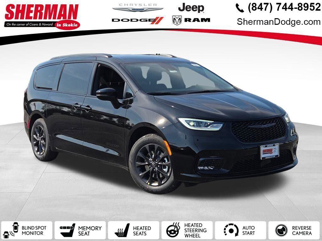 New 2025 Chrysler Pacifica Select w/ Fav Edition Package