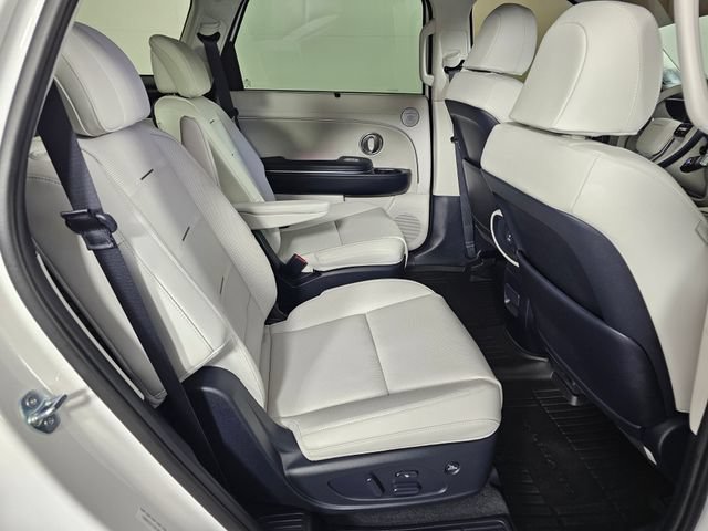Used 2026 Hyundai Palisade Calligraphy AWD/4WD image 16
