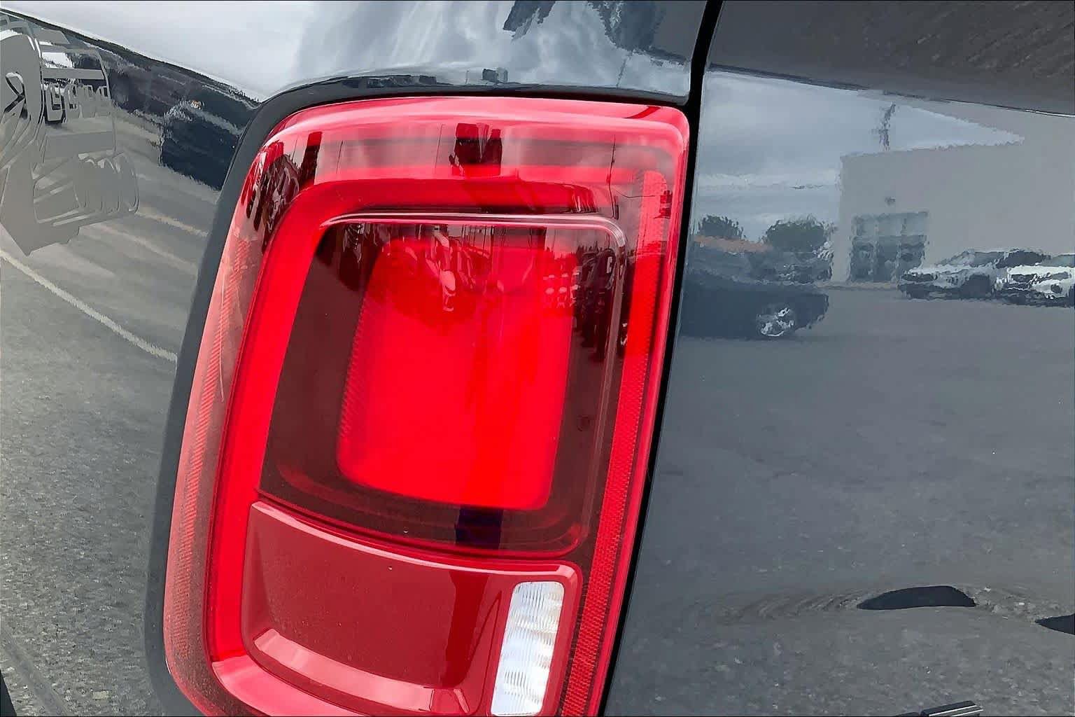 Used 2026 RAM 2500 Big Horn AWD/4WD image 28