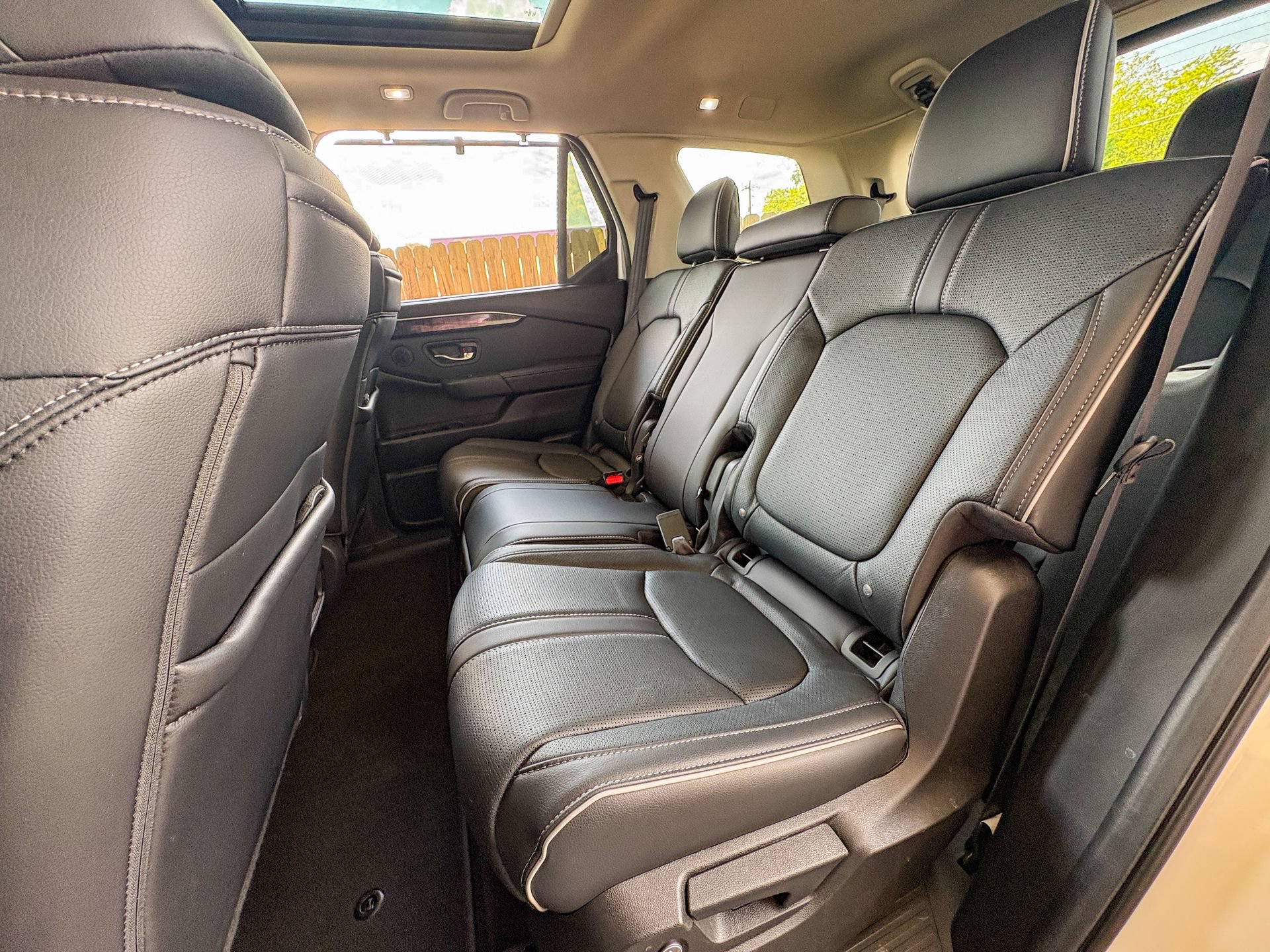 Used 2025 Honda Pilot Elite image 29