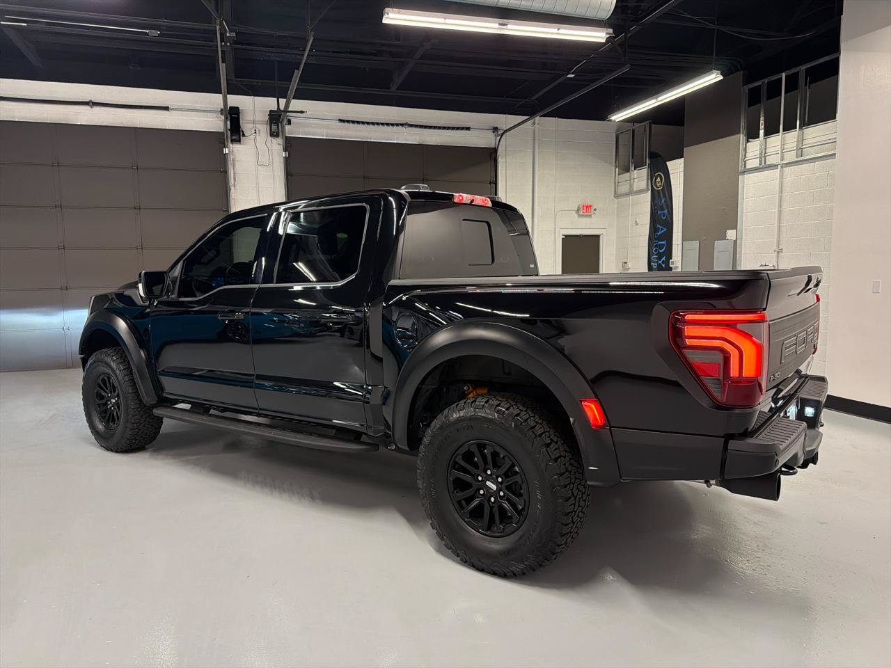 Used 2024 Ford F150 Raptor AWD/4WD image 7