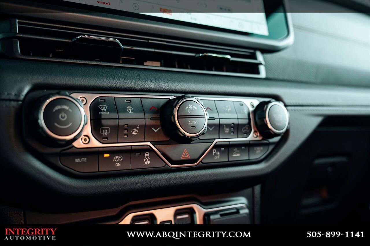 Used 2024 Jeep Wrangler Unlimited Rubicon 392 image 30