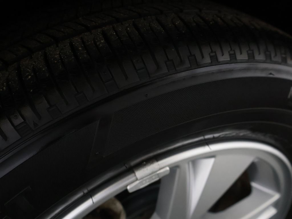 Used 2021 Hyundai Elantra SE w/ Cargo Package image 31