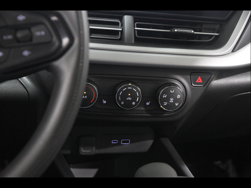 Certified 2024 Chevrolet Trax LS w/ LS Convenience Package FWD image 14
