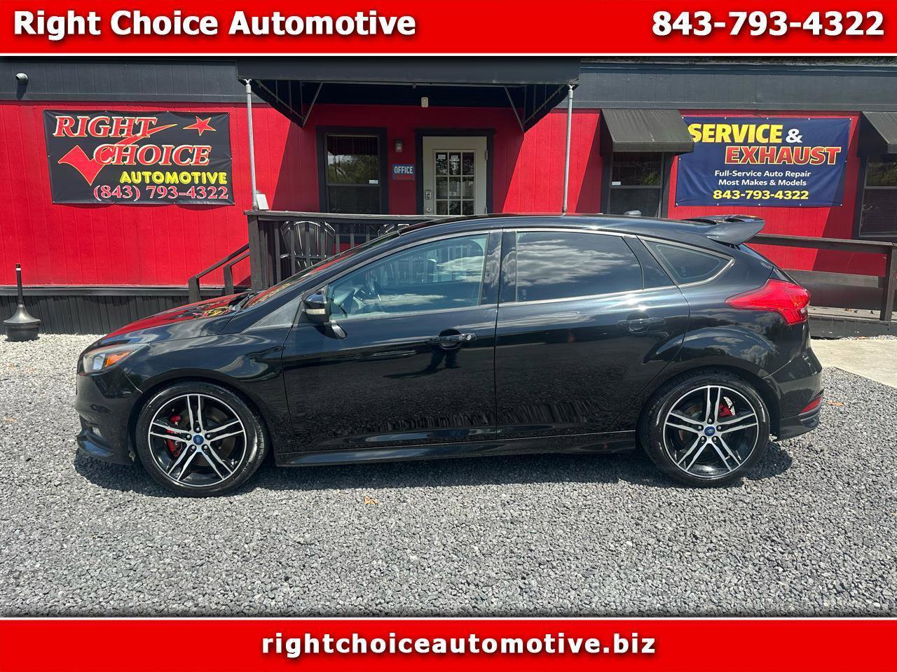 Used 2018 Ford Focus ST image 1