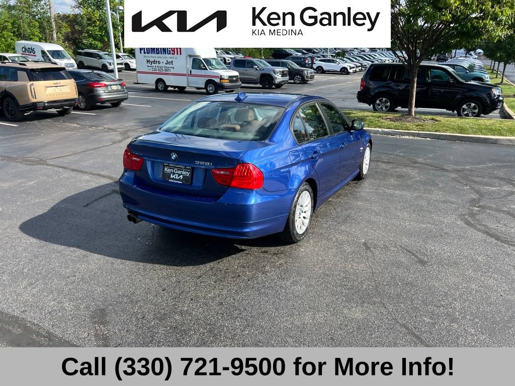 Used 2009 BMW 328i xDrive Sedan AWD/4WD image 9