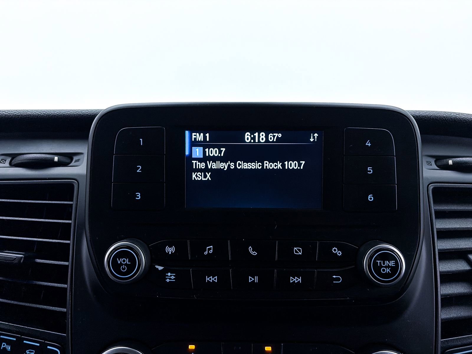 Used 2020 Ford Transit 350 XL image 19