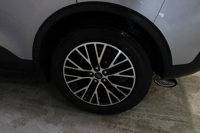 Used 2022 Ford Escape Titanium image 28