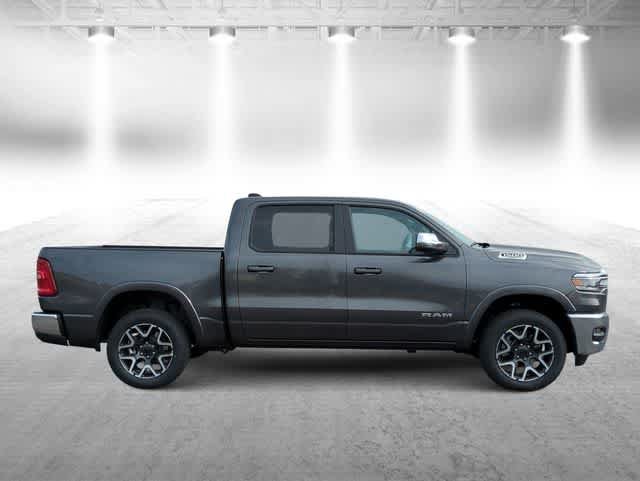 New 2025 RAM 1500 Laramie AWD/4WD image 9