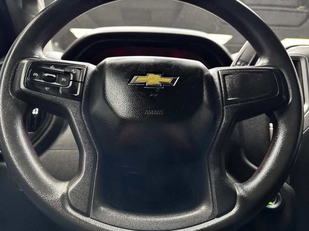 Used 2023 Chevrolet Silverado 1500 Custom image 23