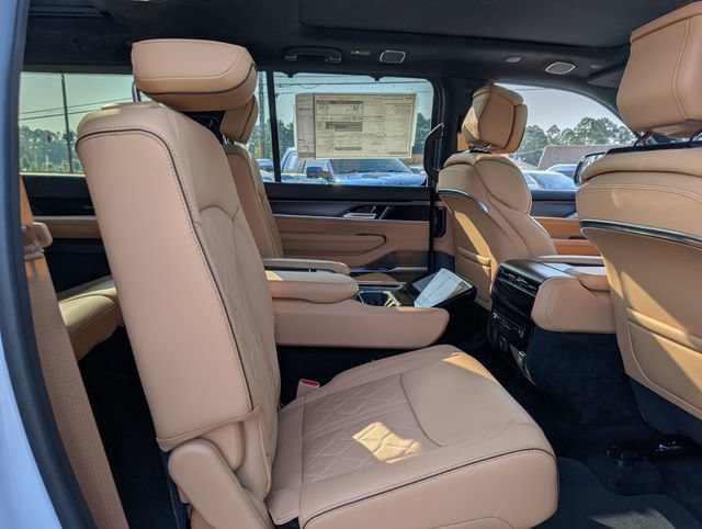 New 2026 Jeep Grand Wagoneer L Summit AWD/4WD image 31