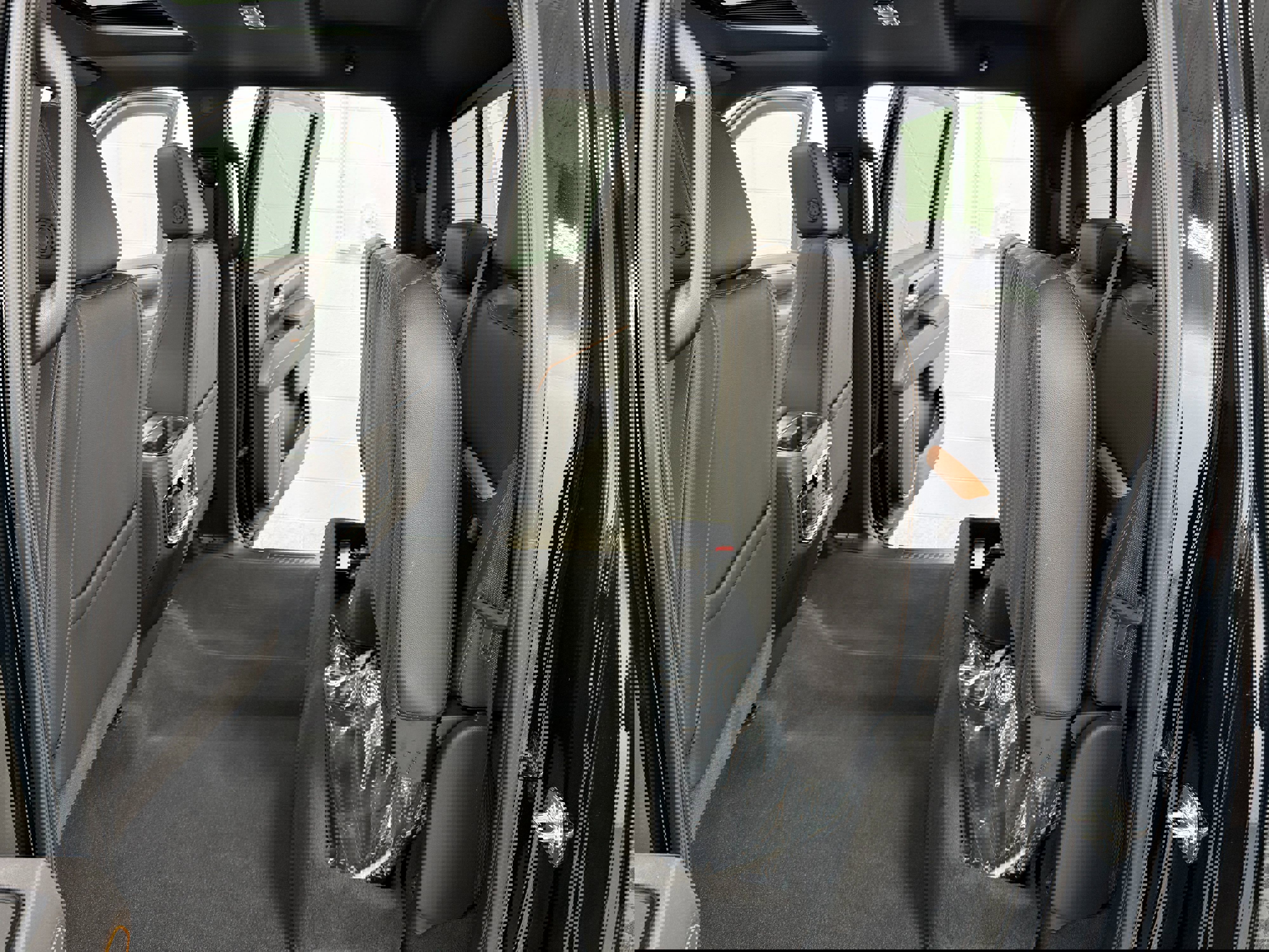 Used 2025 GMC Sierra 2500 AT4 w/ AT4 Premium Plus Package image 18