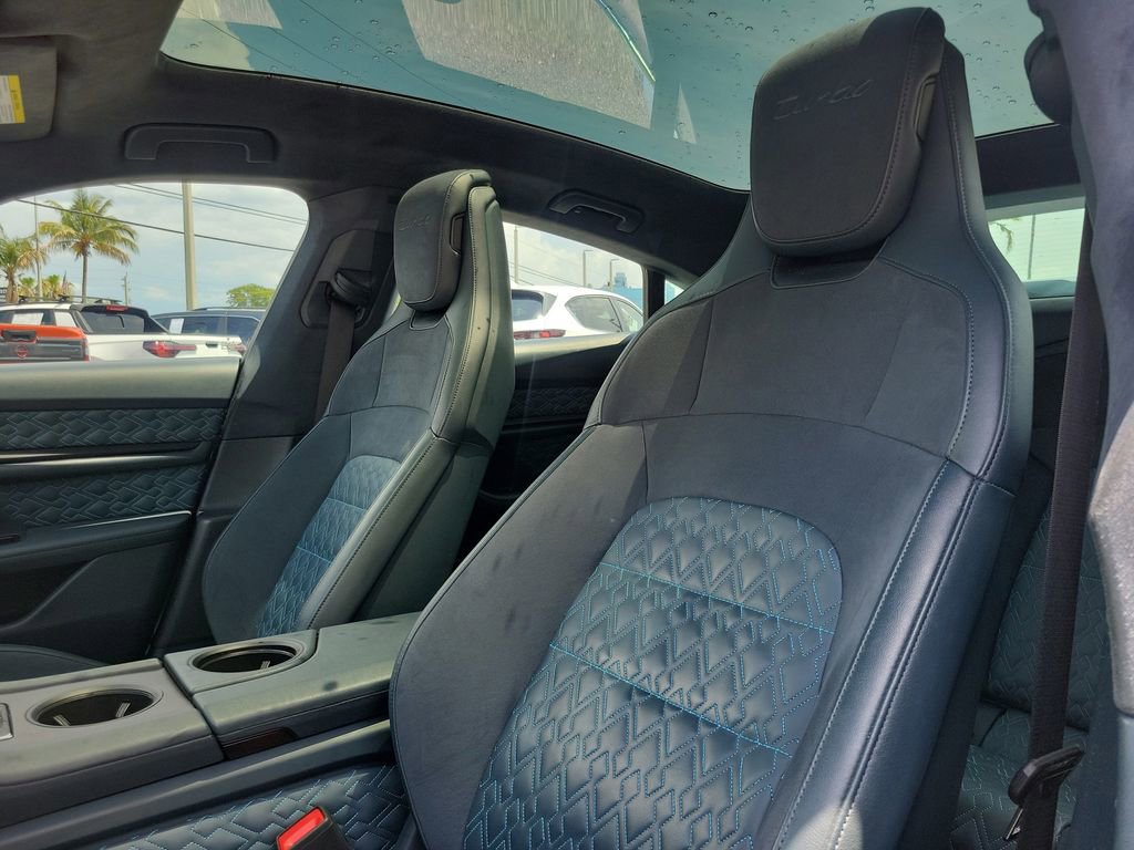 Used 2020 Porsche Taycan Turbo AWD/4WD image 20
