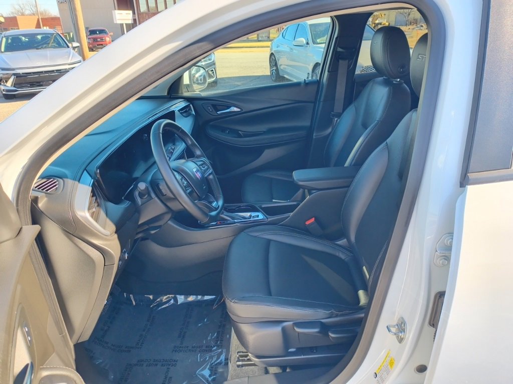 Used 2024 Buick Encore GX Sport Touring image 12