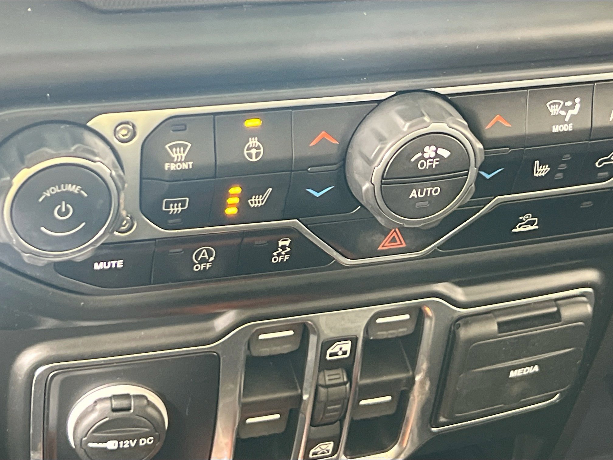 Used 2022 Jeep Gladiator Sport AWD/4WD image 20