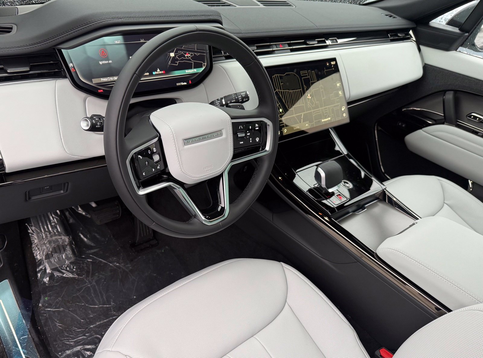 New 2027 Land Rover Range Rover Sport SE AWD/4WD image 13