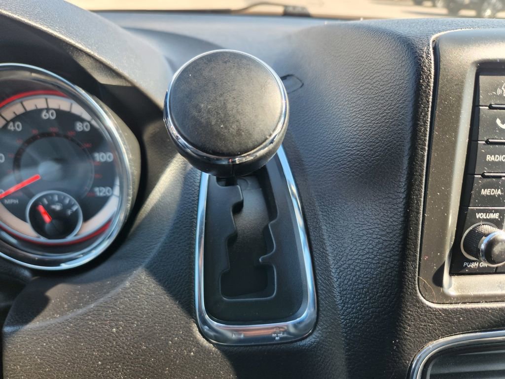 Used 2017 Dodge Grand Caravan GT image 21