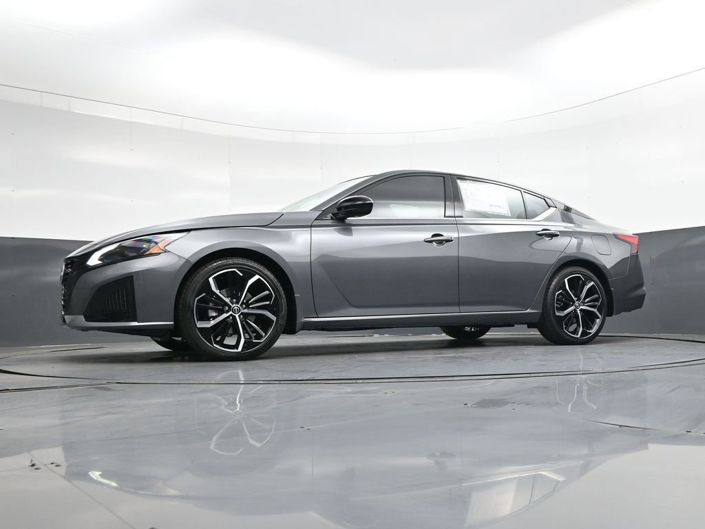 New 2026 Nissan Altima 2.5 SR image 43