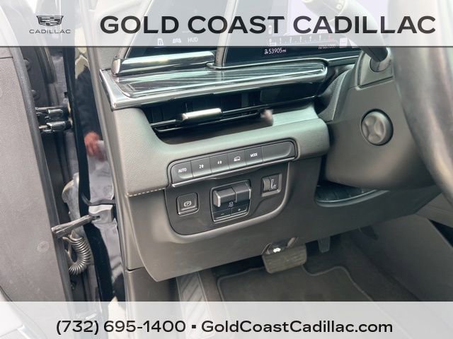 Certified 2022 Cadillac Escalade ESV Sport AWD/4WD image 22