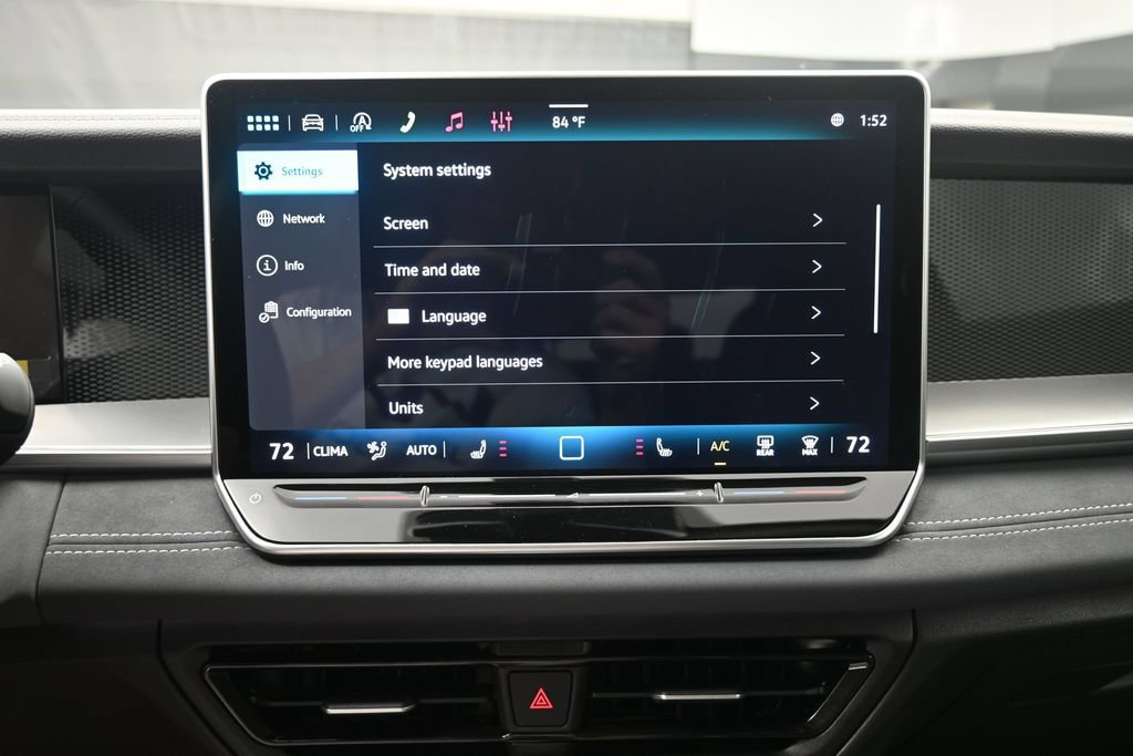 New 2026 Volkswagen Tiguan SE FWD image 11