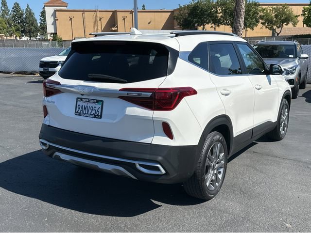 Certified 2022 Kia Seltos S image 6