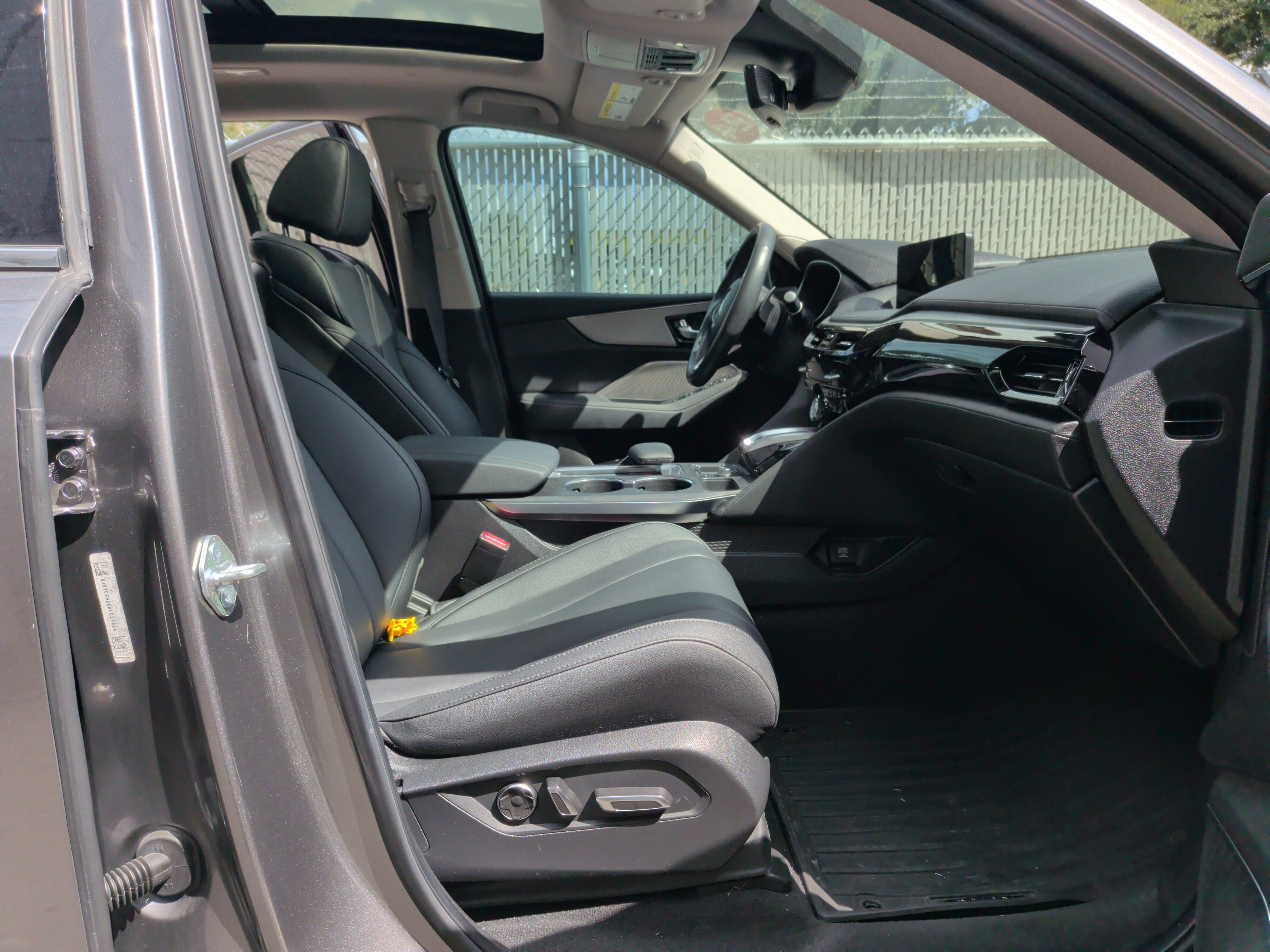 Used 2024 Acura MDX FWD image 31