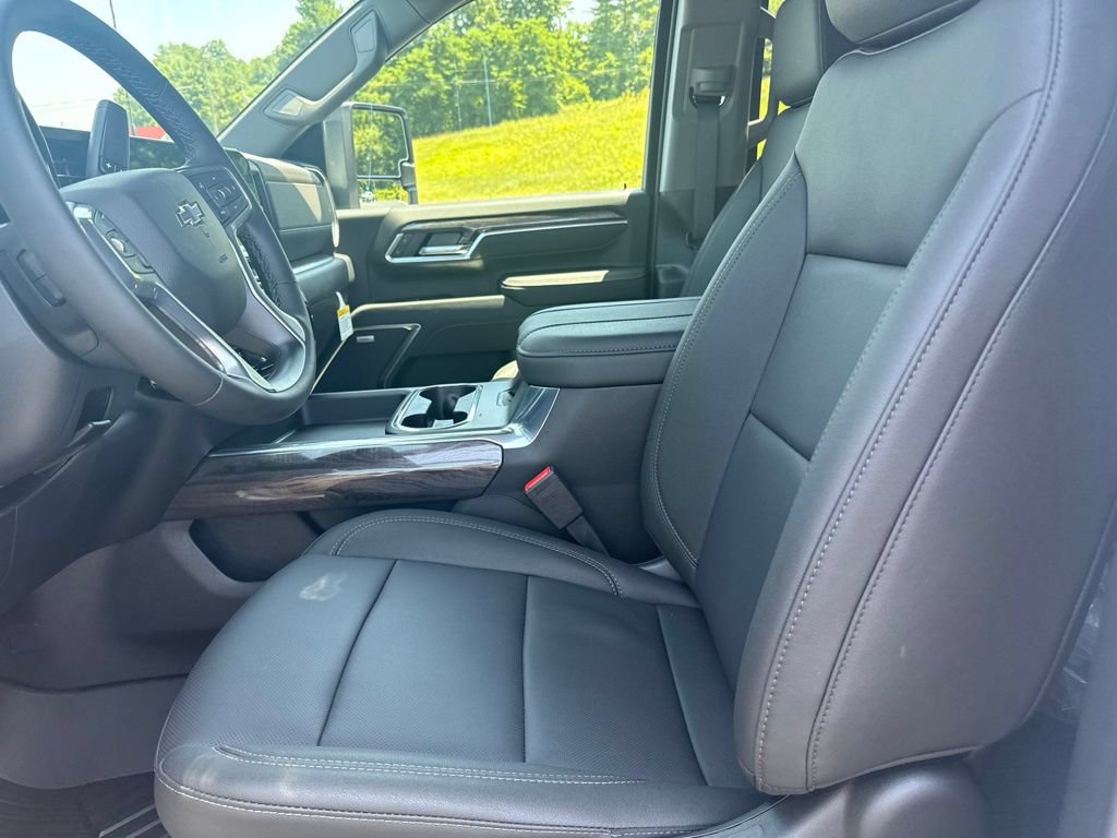 New 2026 Chevrolet Silverado 2500 LTZ AWD/4WD image 14