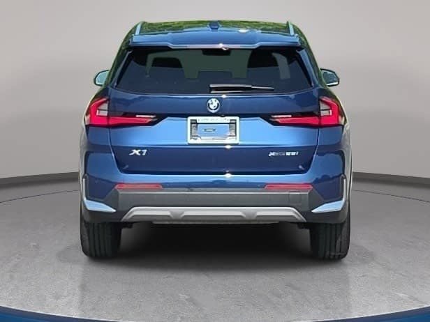 Used 2023 BMW X1 xDrive28i w/ Convenience Package AWD/4WD image 6