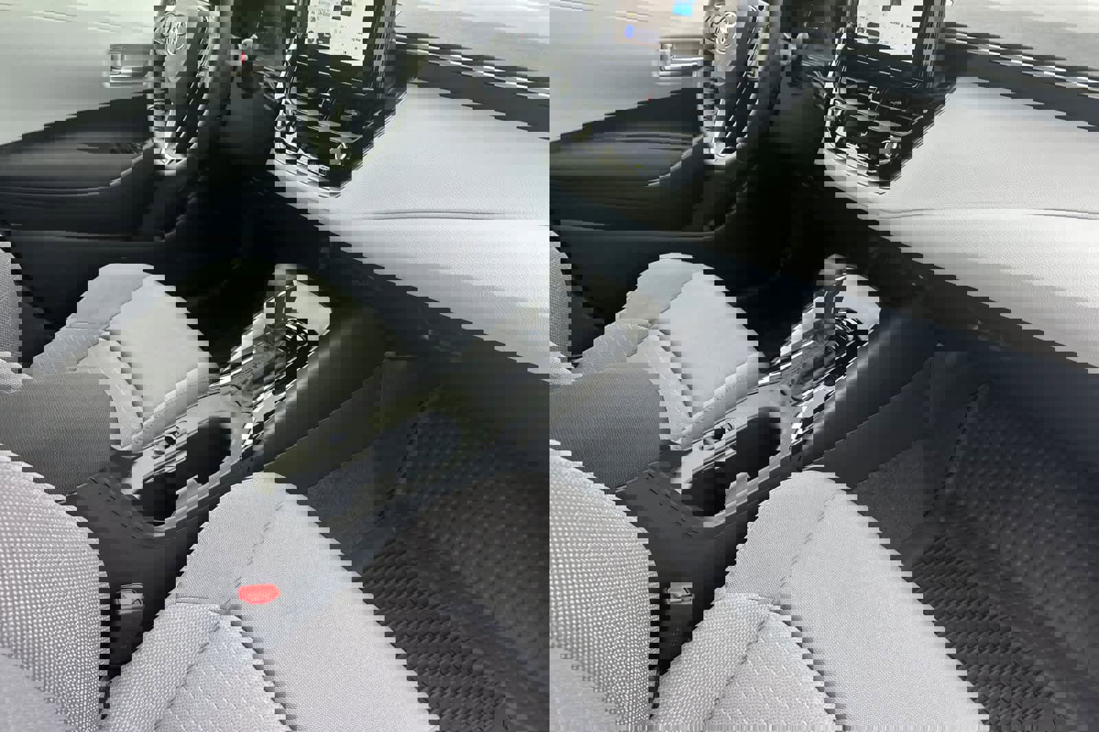 Used 2026 Toyota Corolla SE image 15