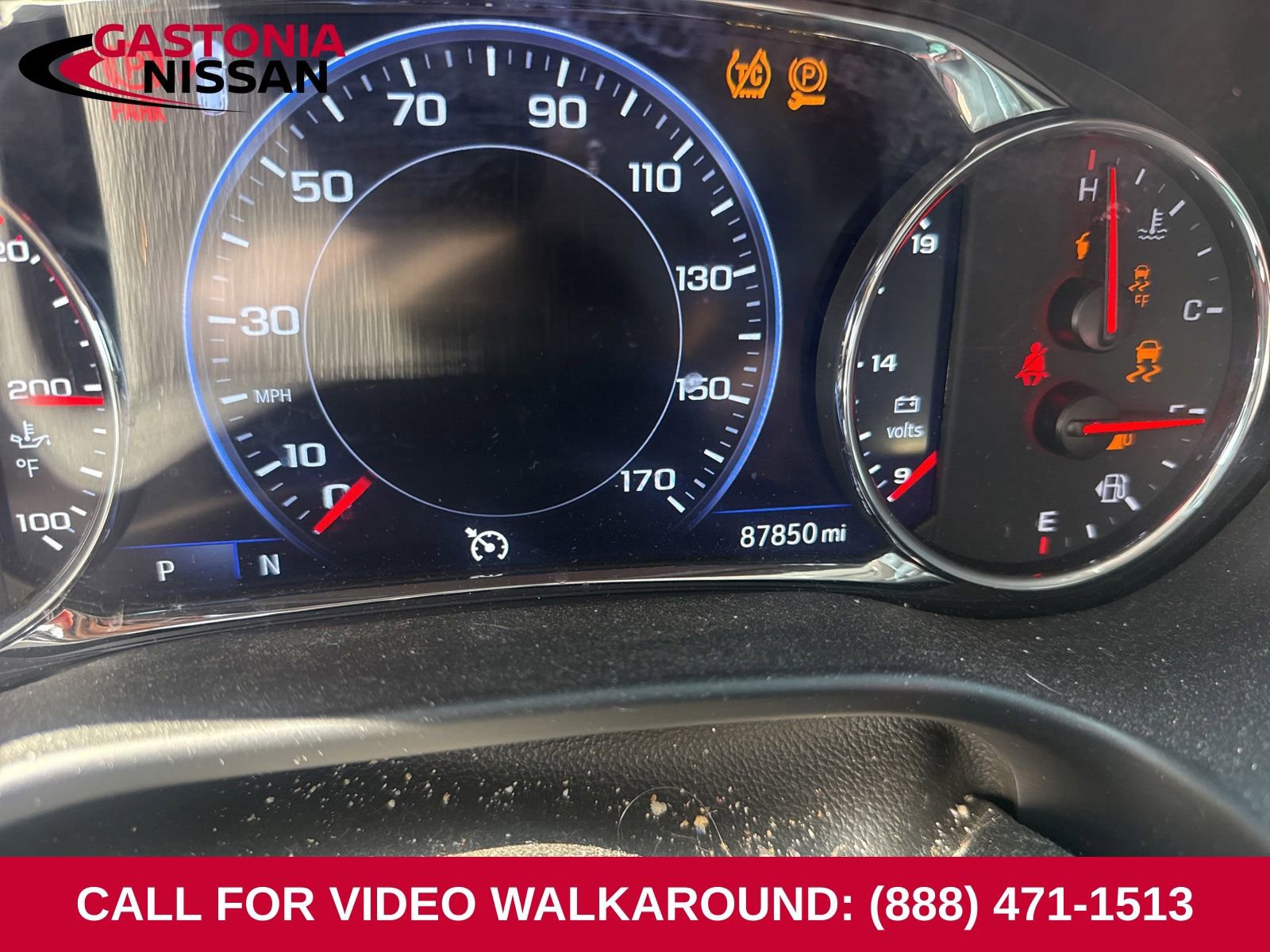Used 2022 GMC Acadia SLT w/ Technology Package FWD image 3