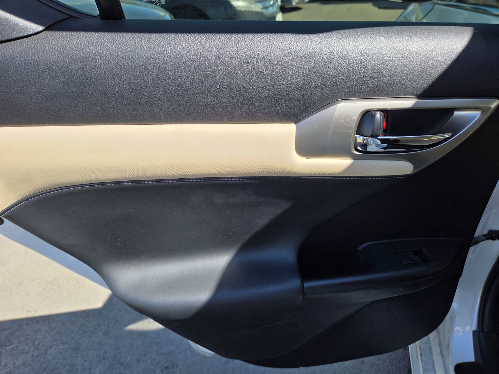 Used 2016 Lexus CT 200h w/ Seat Comfort Package image 9