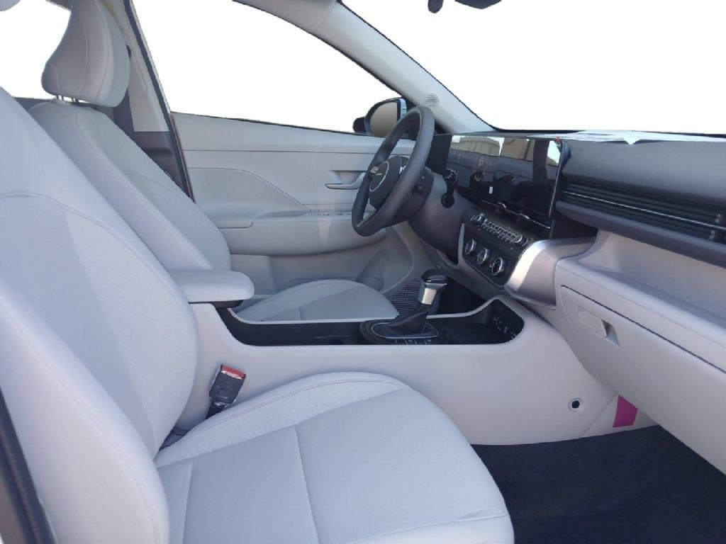 New 2027 Hyundai Kona SE FWD image 15