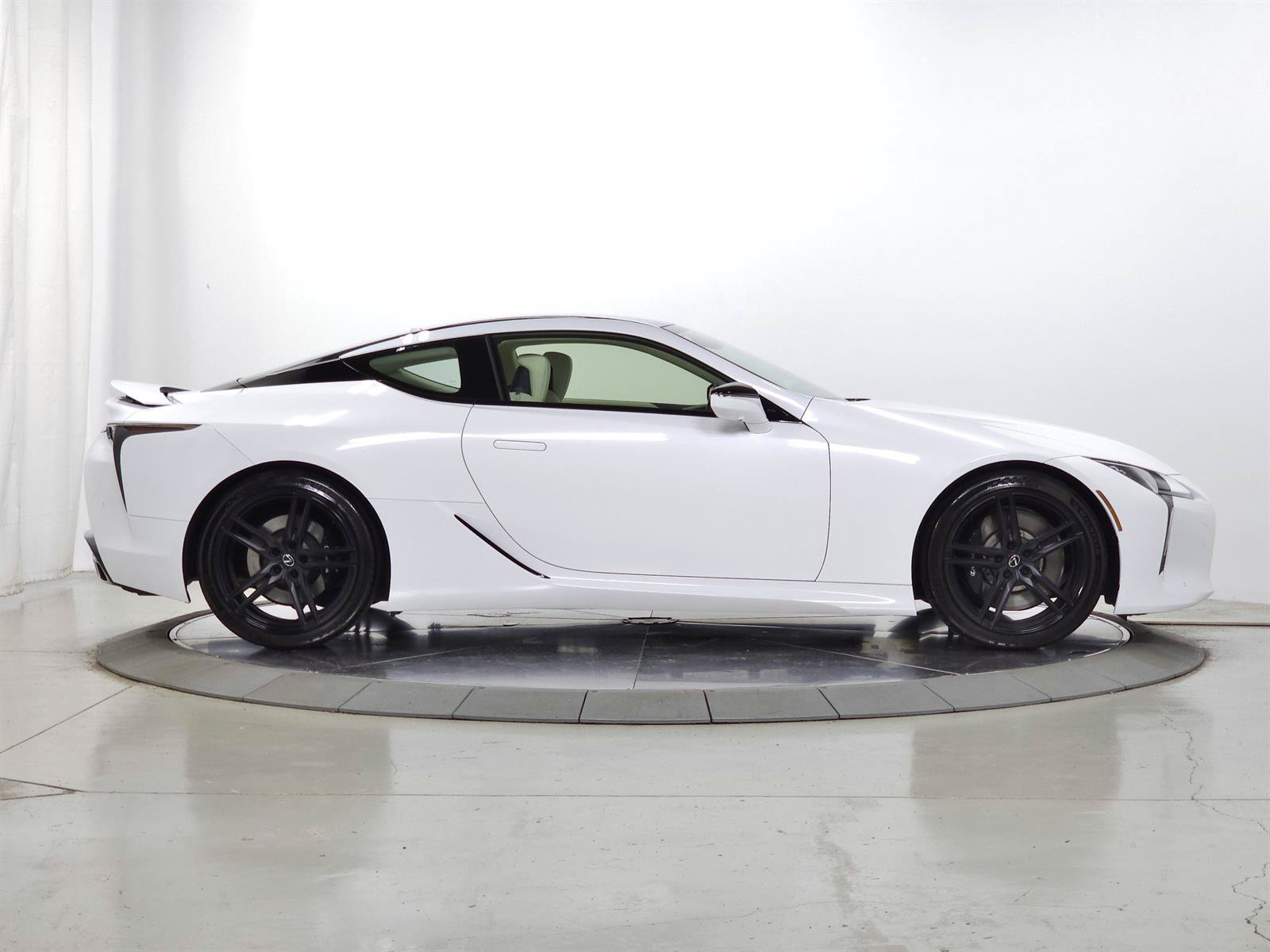 Used 2024 Lexus LC 500 Coupe w/ Bespoke Build Package RWD image 10