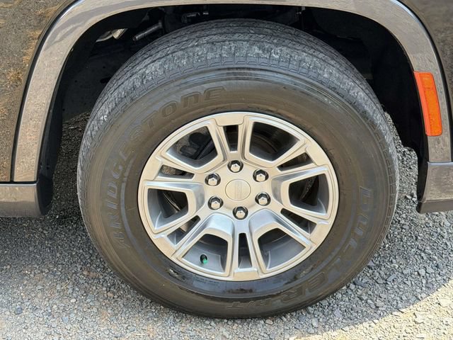 Used 2022 Jeep Wagoneer Series I AWD/4WD image 7