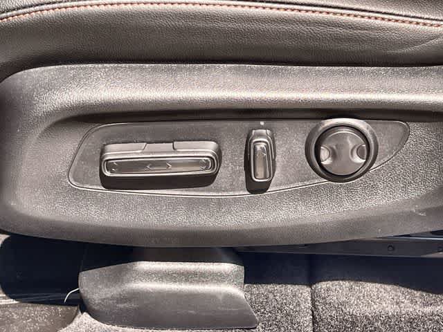 Used 2025 Honda CR-V Sport Touring image 31