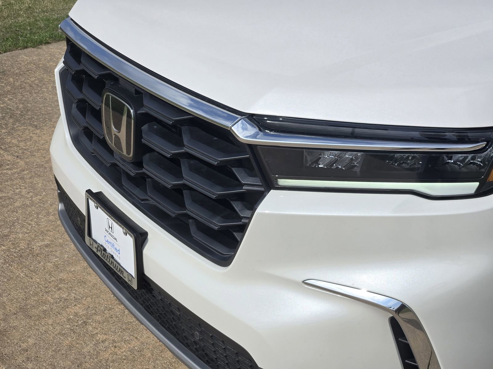 Certified 2025 Honda Pilot EX-L image 10