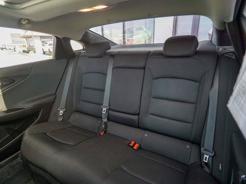 Used 2019 Chevrolet Malibu LT FWD image 27