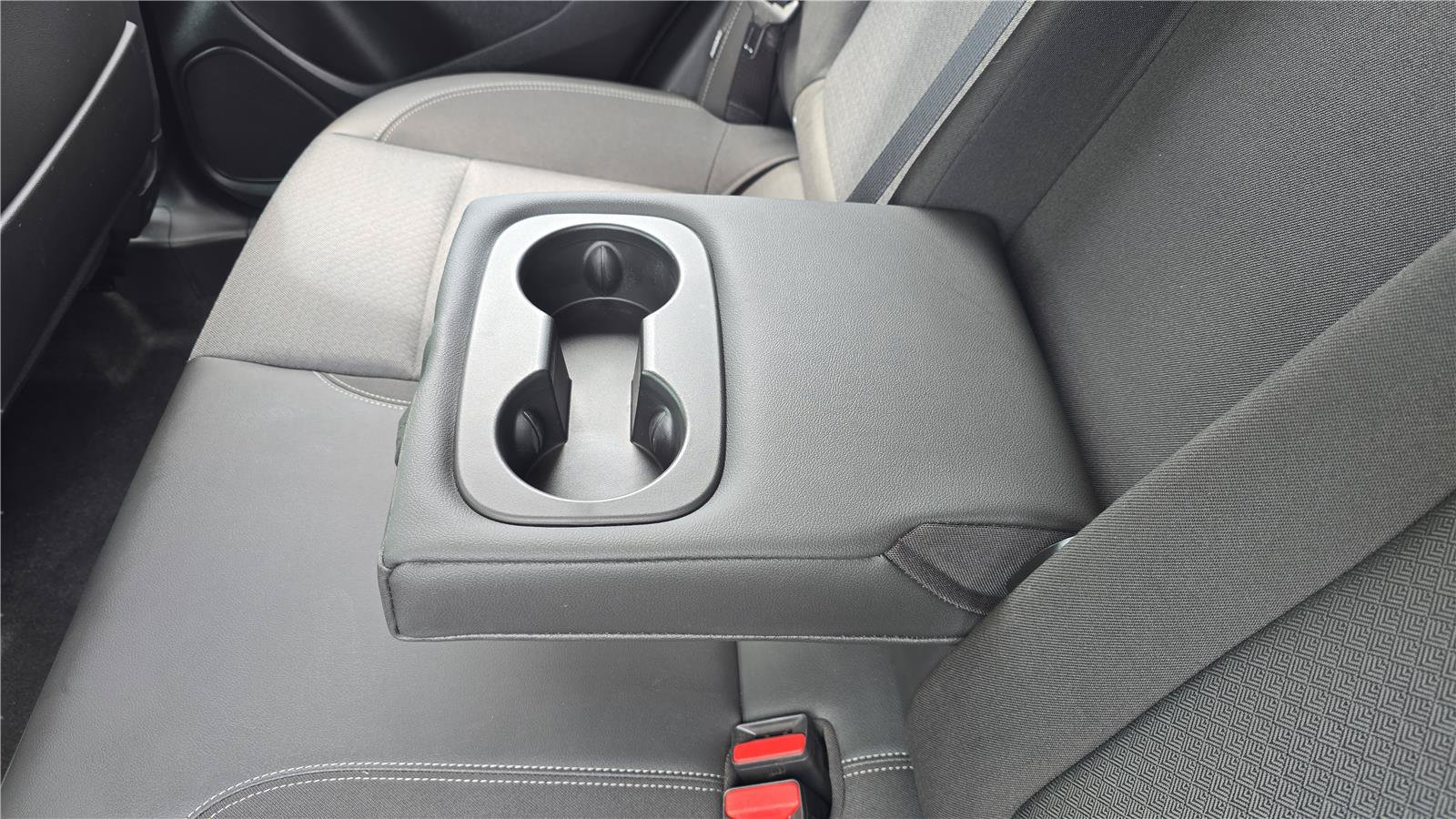 Used 2023 Buick Encore GX Select w/ Sport Touring Package FWD image 20