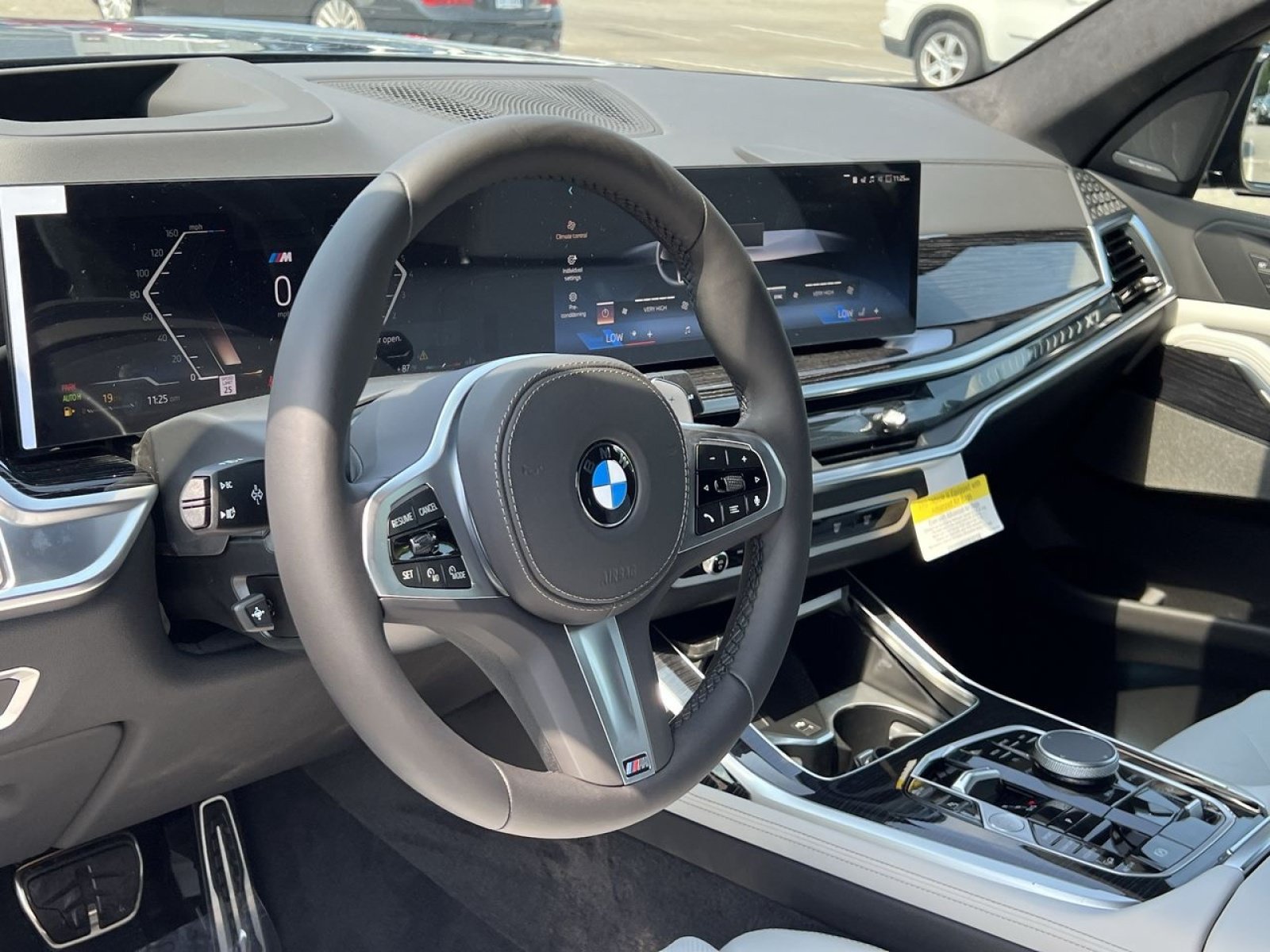 New 2027 BMW X7 xDrive40i w/ M Sport Package AWD/4WD image 13